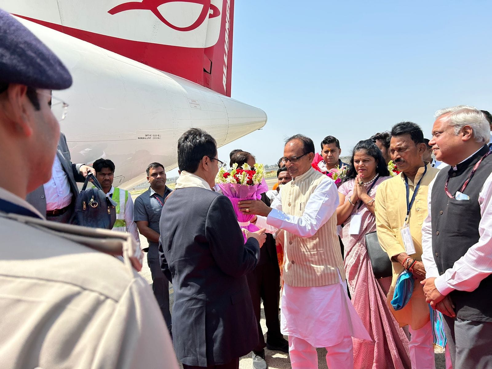 CM Chauhan welcomed Saud1685689277.jpg